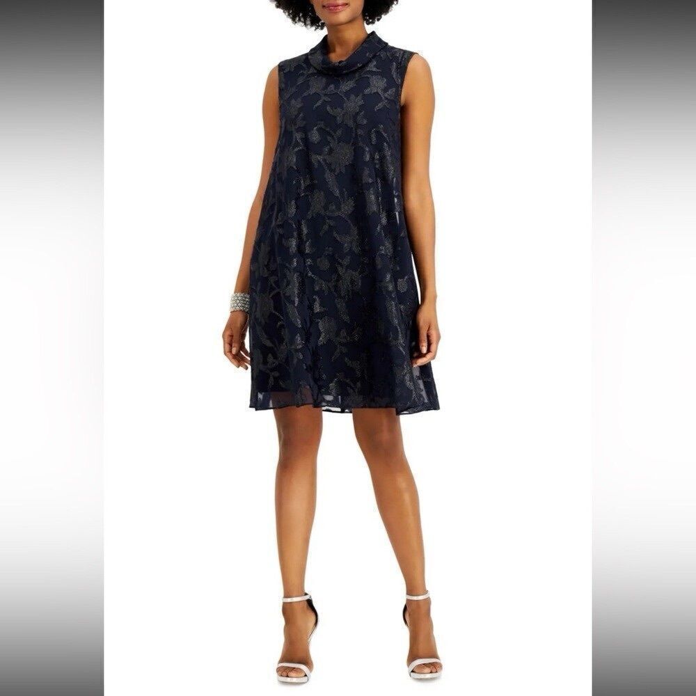 Collected Women’s Size 10 Elegant Navy Sleeveless Shift Dress